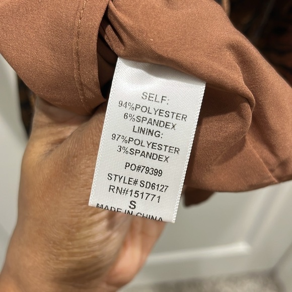 NWT Le Lis Tiger Print Long Sleeve Mini Dress Sz S - Picture 8 of 9